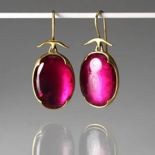 Earrings in Pink Crystal in Vintage Gold