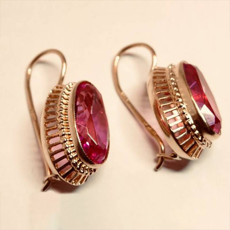 Vintage Rosé Earrings with Red Crystal